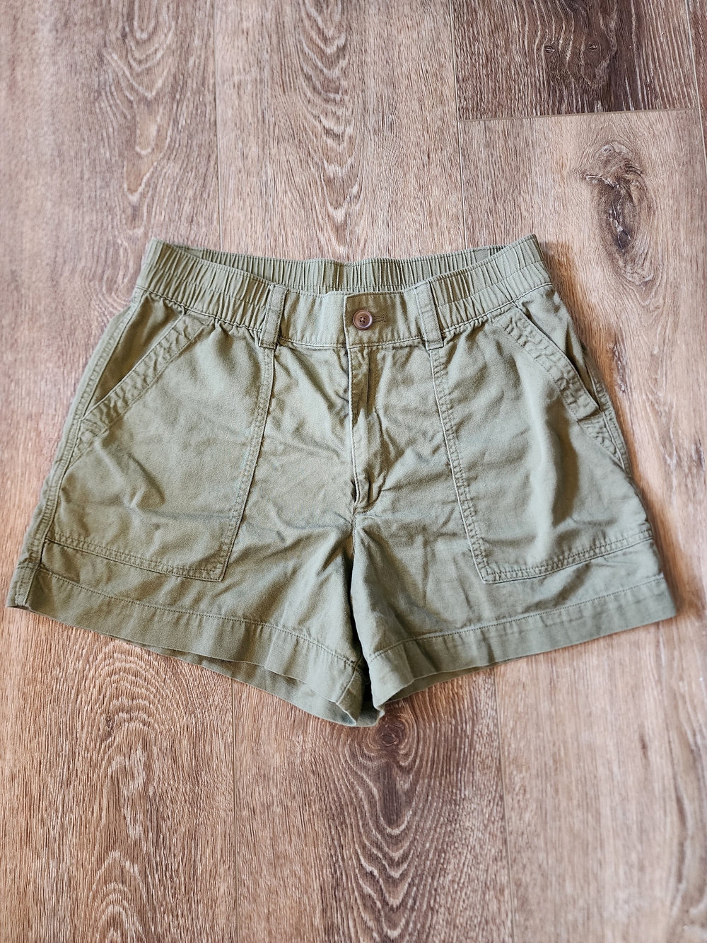 Gap Womens Relaxed Utility Short Medium Green